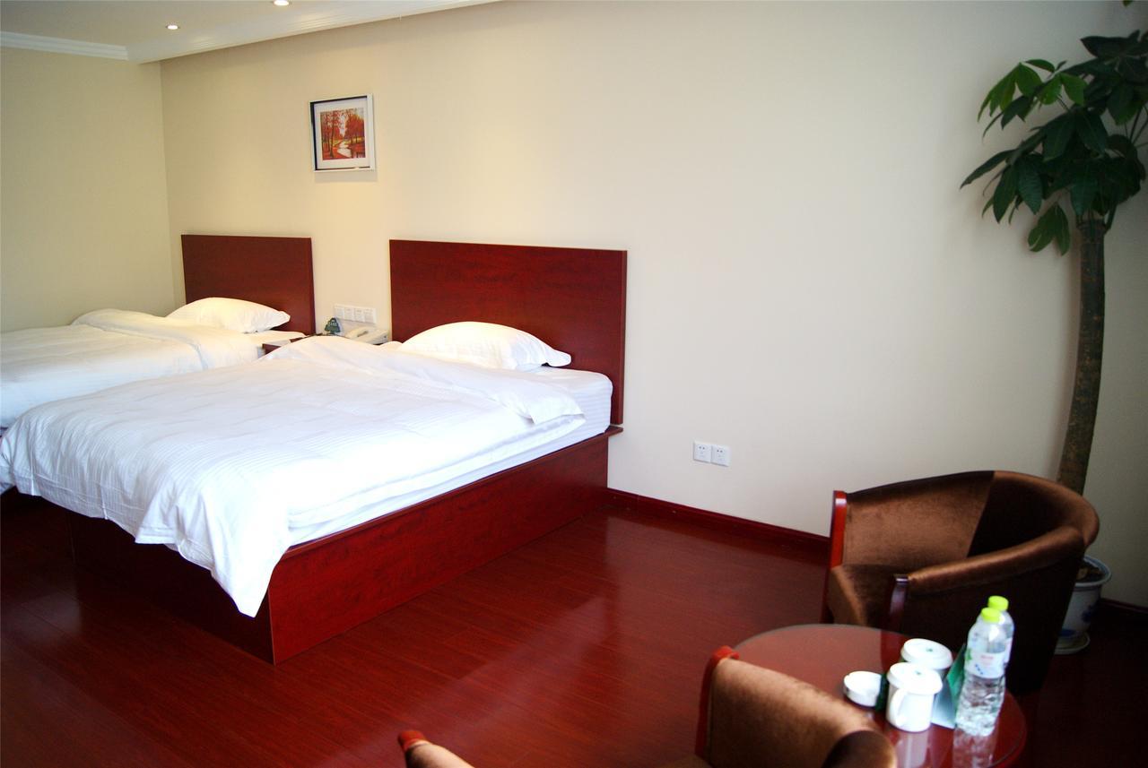 Greentree Alliance Guangxi Hezhou Babu District Lingfeng Square Hotel Экстерьер фото